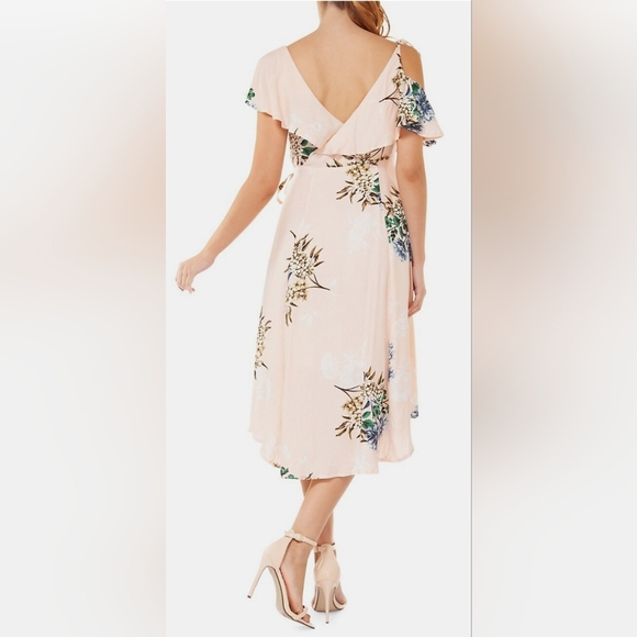 Dex Floral High-Low midi Wrap Dress medium pink v-neck ruffle - Picture 2 of 9